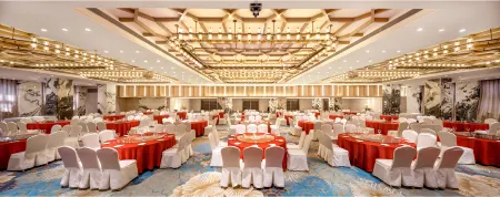 Nanchong Beihu Hotel Отели рядом с достопримечательностью «China West Normal University (South Gate)»