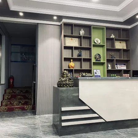 TaTa Fashion Express Hotel