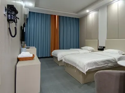 Lichuan Xiangzhang Hotel Hotels near DiWang CaiFu GuangChang