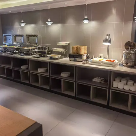 Lanhai Business Hotel (Yongcheng Zhongxin Bus Station Municipal Government)