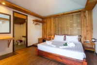 Koh Tao Relax Freedom Beach Resort - Bergblick