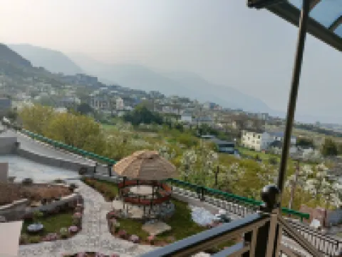 Hanyuan Liyuan Light Luxury Homestay