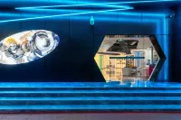 Nanyang Qiangliyang Business Electro-sports Hotel