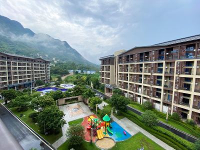 Guangzhou Country Garden golden leaf hot spring villa