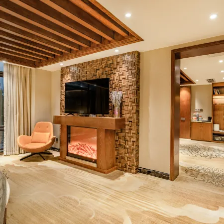 Yongze Lakeside International Hotel