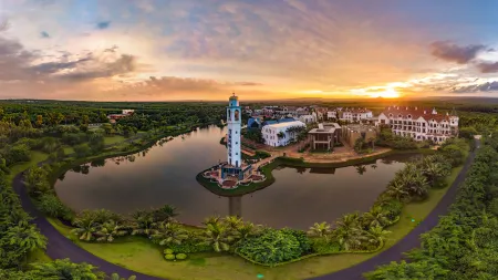 silver beach resort danzhou