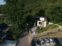 Avatar Mountain Resort—Mountain View | Swimming Pool | Free Station Pick-up | Western Cuisine - parking