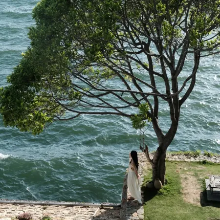 LIUBAI CUNSHU Seaview Resort Hotel