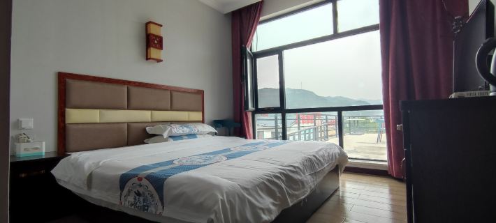 Yichuan Huangpu Homestay (Hukou Waterfall) Hotels in Yichuan