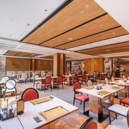 Grand Pacific Hotel