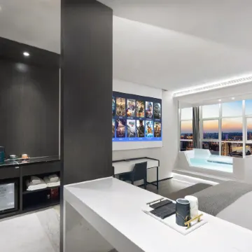 CLOUD · INN Lanjing High River View Hotel