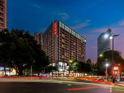 Roomme Boutique Apartment (Foshan Lingnan Tiandi Ancestral Temple Subway Station) Hotels near Foshan Lingnan XINTIANDI