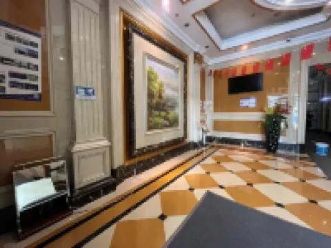 Mudanjiang Wanda Plaza Walnut Apartment