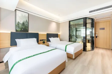 Mingting Smart Hotel (Yiwu Binwang Night Market) Отели рядом с достопримечательностью «Luo Binwang Park»