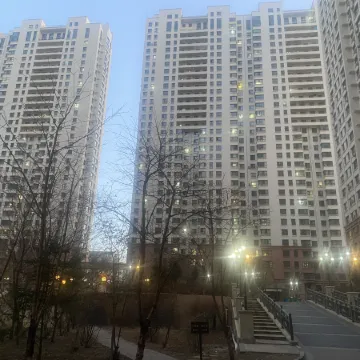 Gegemei Living Apartment (Polytechnic Heida Branch) Отели рядом с достопримечательностью «Heilongjiang University Gymnasium»