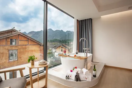 Yunshang Huakai Homestay (Libo Xiaoqikong East Gate Branch) Отели рядом с достопримечательностью «Libo Zhangjiang Scenic Area»