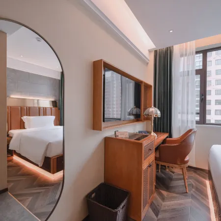 James Joyce Coffetel (Jining Railway Station)