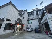 Baodan Business Hotel Отели рядом с достопримечательностью «Белая вода»