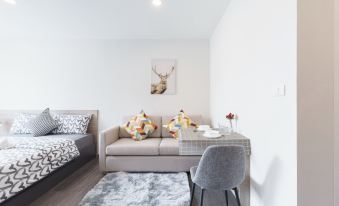 Sathon-Charoen Nakhon Condo