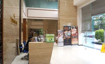 LANDMARK PLUS RESIDENCES LUXURY SUITES