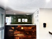 Norwood Inn & Suites Milwaukee - 2 estrellas