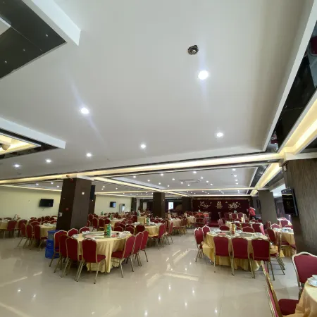 Vienna SanHao Hotel (Lianjiang Qingping Hotel)