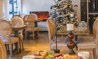 Tekes Qiongkushitai Wusunqi Traveler Camping Hotel