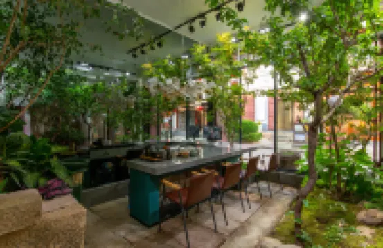 Meiduo Boutique Homestay (Weishan Ancient City Snack Street)