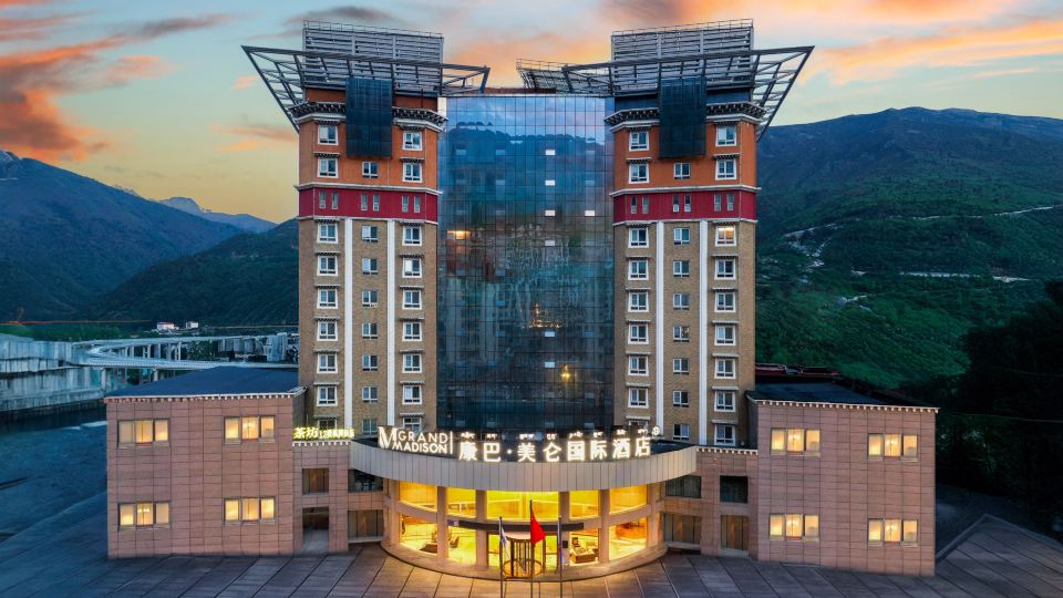 Grand Madison Hotel Kangding Kangba