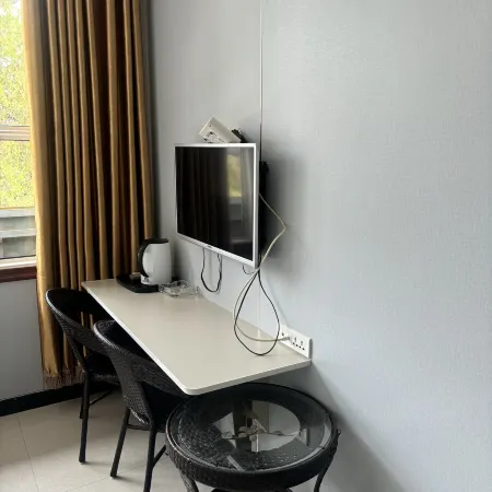 Famensi Jiawaijia Hotel