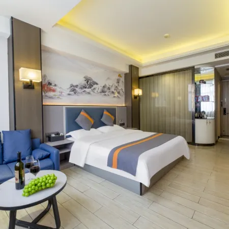 Grand Hyatt Century Hotel (Xinning Automobile West Station Branch)