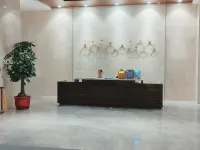 Mi Xiaoniao Theme Apartment (Shantou Mixc City Store)