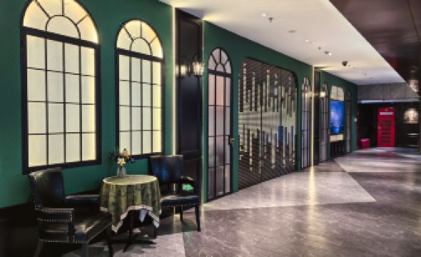 MoYu Movie Hotel (Shanghai People's Square Nanjing West Road  subway station)