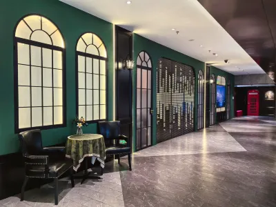 MoYu Movie Hotel (Shanghai People's Square Nanjing West Road  subway station) Hotels near Shanghai Open University Changning Branch (Shuicheng Road)