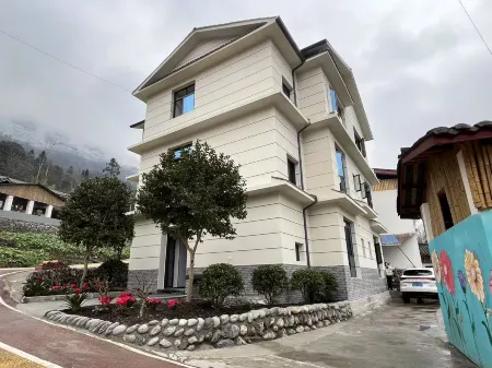 Wenchuan Yunyue Homestay Отели рядом с достопримечательностью «Renji Ximu Valley»