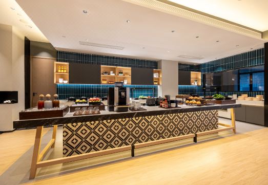 3. 통파이 호텔, ..