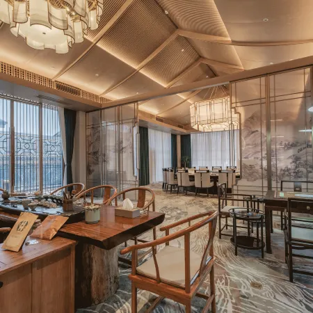 Xiaochang Nongfuzi Hotel