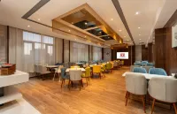 YIFENG International Hotel - breakfast