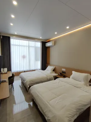 Lingshi Yueman Zhijia Homestay (Wang Family Courtyard) Отели рядом с достопримечательностью «О, Боже.»