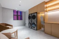 Magnotel Hotel (Deli Commercial Center Branch, Hejian Yinghua School) - parking