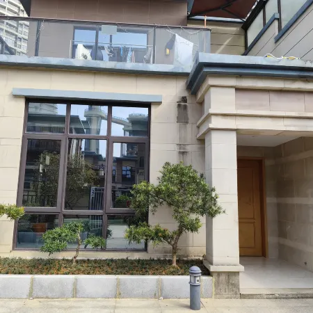 Longmen Nankunshan Evian Four Seasons Cloud Swimming Lane Hot Spring Villa