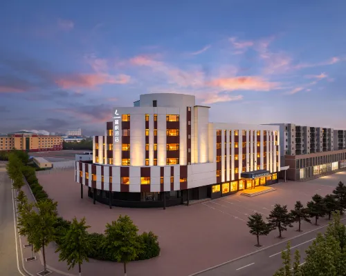 Lavande Hotel (Jinzhou Bijia Mountain Scenic Area) Hotels in Jinzhou