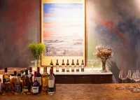 Kunming Shanhaijing Garden · SKANDURA Hotel (Dianchi Lake) - bar
