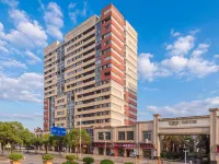 Lijing Light Luxury Apartment (Ningde City Hospital Ningde Station)