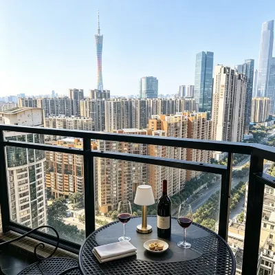 伊蓮·薩維爾公寓（廣州珠江新城潭村地鐵站店） 獵德站附近的飯店