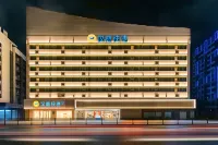 Hanting Express Hotel (Zhuhai Lovers Middle Road Sun and Moon Shell Grand Theater) - parking