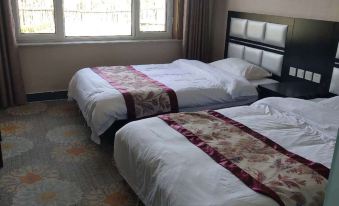 Kishketeng Banner Spruce First Village Hotel