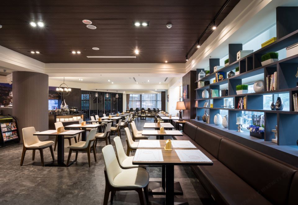 Merry Day Hotel 외관