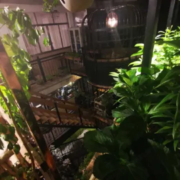 Taining Flower House B&B