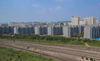 Homeinn Ease Hotel (Meihekou Railway Station)